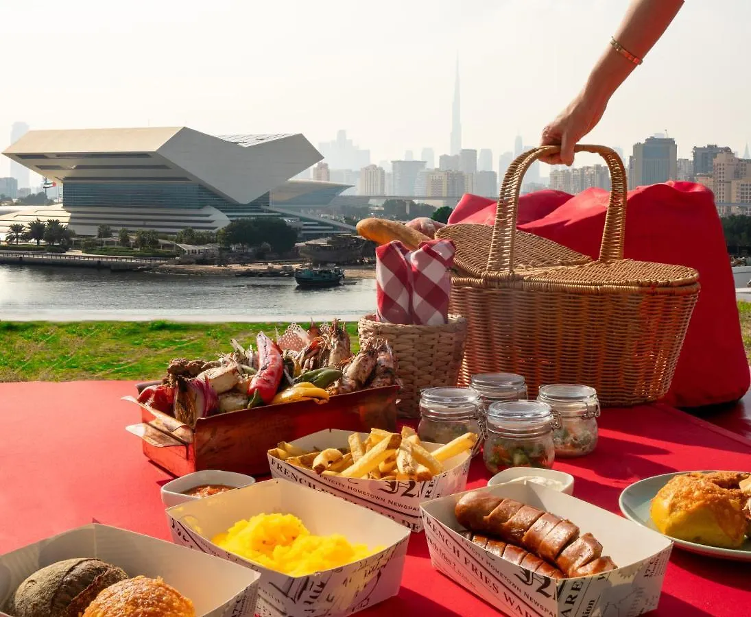 Crowne Plaza Dubai Festival City 5*,